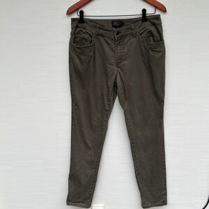 Pendleton Women’s Premium Straight Leg Pant - size 10